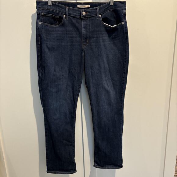 Levis Jeans Womens 33x30 Dark Wash‎ Classic Straight Stretch 393250-0050 - Picture 4 of 14